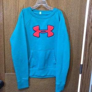 Women’s UA crewneck sweatshirt